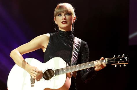 Who was playing the guitar in the halftime show, and why did the moon suddenly start singing along?